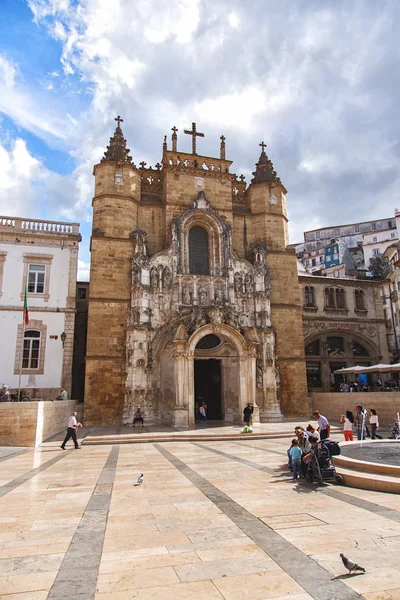 Het klooster Santa Cruz in Coimbra, Portugal — Stockfoto