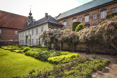 Kopenhag Kraliyet Kütüphanesi bahçeleri