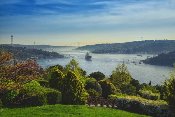 Vue du Bosphore, prise d'Otagtepe — Photo