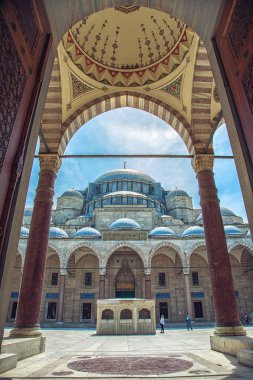Istanbul'daki Süleymaniye Camii Cortyard