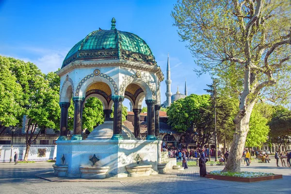Німецький фонтан на площі Султанахмет — стокове фото