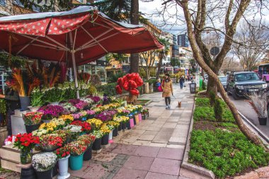 İstanbul 'un Asyalı tarafı ve Sevgililer Günü' nde Bağdat Bulvarı 'nın popüler tarafı