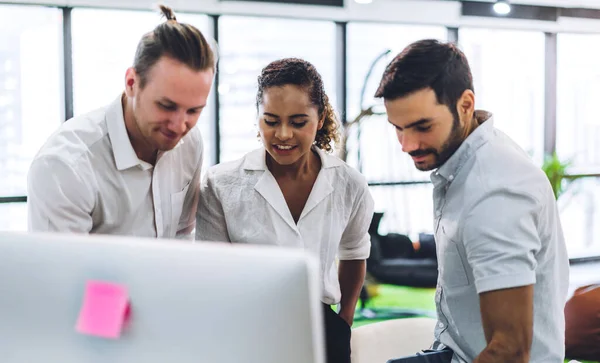 Groep Van Professionele Zakelijke Bijeenkomst Het Bespreken Van Strategie Met — Stockfoto