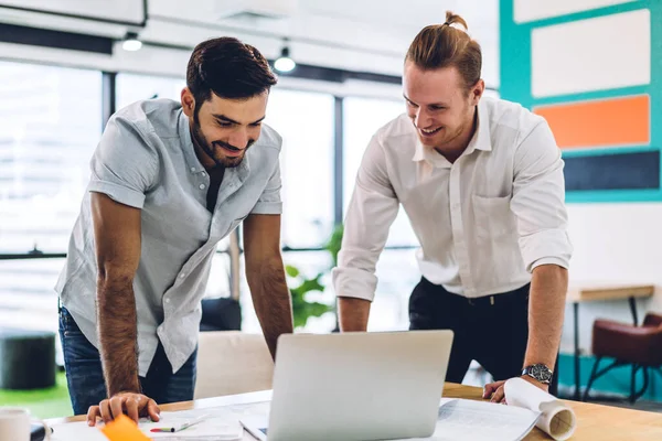 Grupa Profesjonalnych Spotkań Biznesowych Omówienie Zarządzania Strategią Nowym Projektem Startup — Zdjęcie stockowe