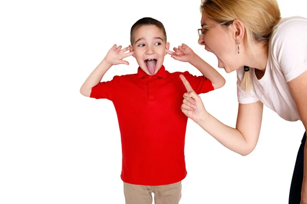 Asi oğlum azar anne. Aile hayatı.