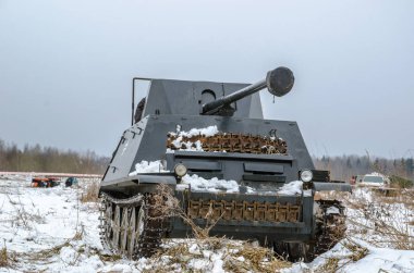 Kendinden tahrikli topçu silahı 