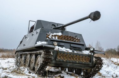 Kendinden tahrikli topçu silahı 