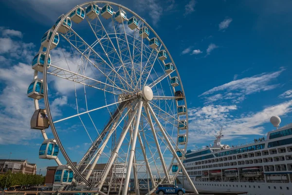 Helsinki Ferris wheel in Finland — Stock Photo, Image