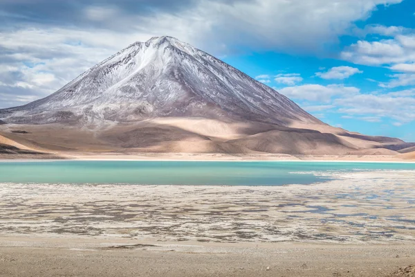 The Green lake - Lago Verde in Bolivia — Stock Photo, Image