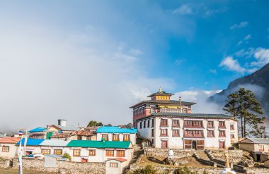 Everest Dağı'nın temel kamp trek Tengboche Manastırı