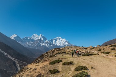 Everest Dağı'nın temel kamp trek sırasında görüntülemek