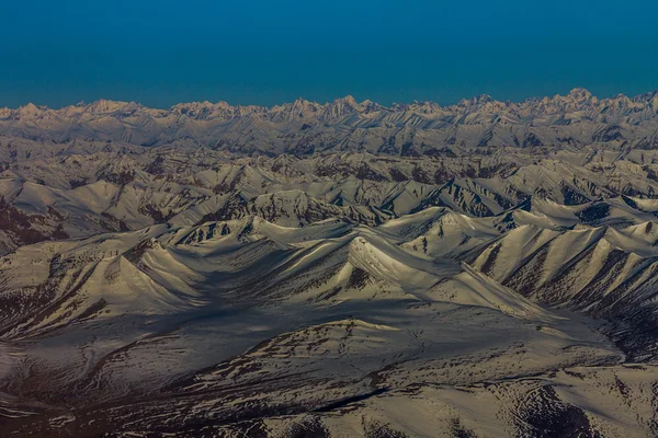 Szép kilátás nyílik a kasmíri Himalája — Stock Fotó