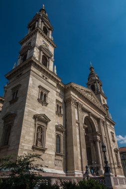 Budapeşte Katedrali cephe görünümü