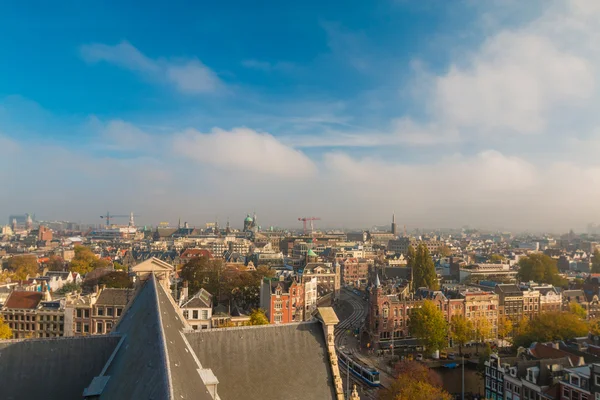 Schöner blick auf amsterdam — Stockfoto