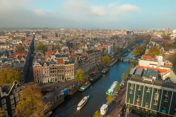 Красивый вид на Амстердам — стоковое фото
