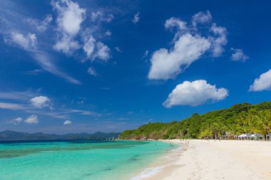 Palawan Adası beyaz kum plaj