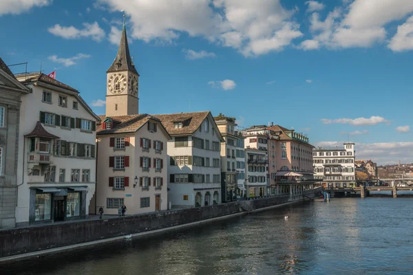 Belle vue sur le front de mer de la ville de Zurich — Photo