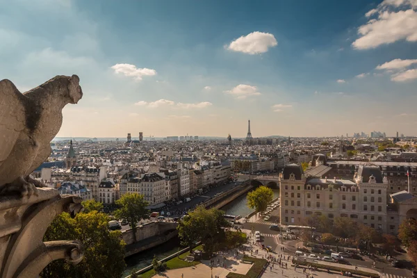 La vista de la ciudad de París — Foto de Stock