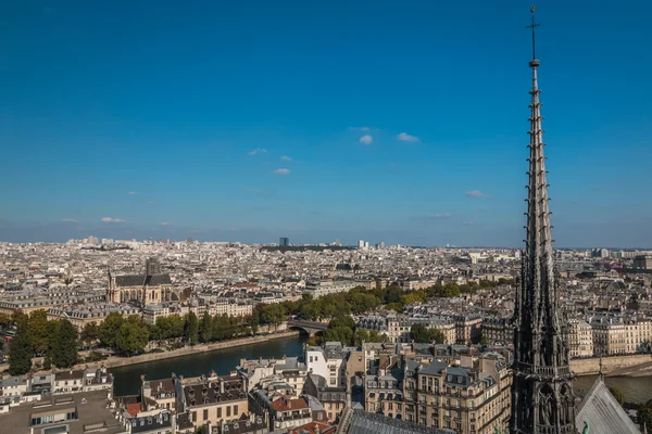 Красивый вид на Париж — стоковое фото