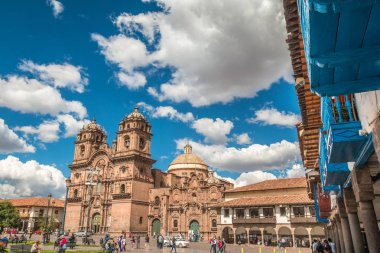 Plaza de Armas in Cusco Peru - Iglesia de la Compania de Jesus 