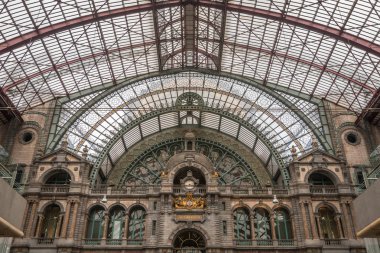 Anvers Merkez İstasyonu'na Belçika