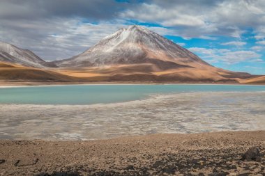 Bolivya 'da Lago Verde