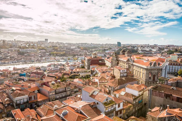 Порто Португалії чудовим краєвидом міста — стокове фото
