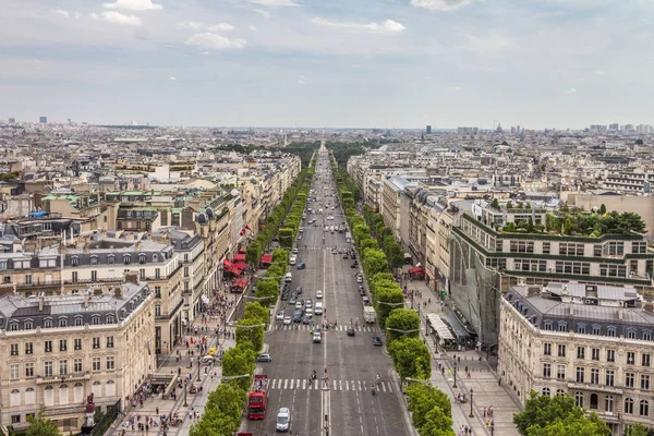 パリのシャンゼリゼ — ストック写真