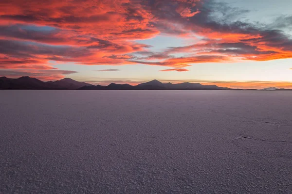 Pôr Sol Agradável Salar Uyuni Bolívia — Fotografia de Stock