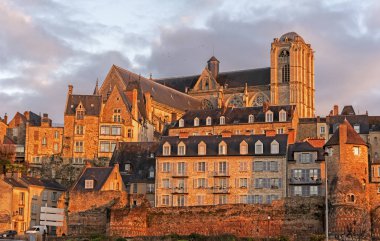  le mans katedrali 