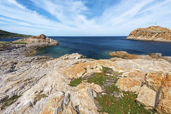 Red Porphyry rocks of Pietra Islet in Corsica — Stock Photo, Image