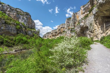 İspanyolca Navarra Lumbier kanyon boyunca yürüyüş pass