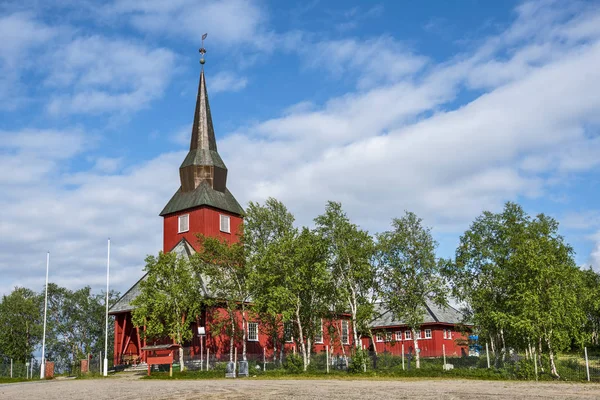 Norveç 'in Finnmark bölgesindeki Kautokeino köyündeki ahşap kilise. Şey...