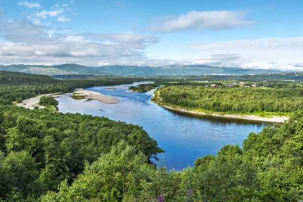 Norveç 'te Altaelva Nehri Kaiskuru yöresinden görüldüğü üzere
