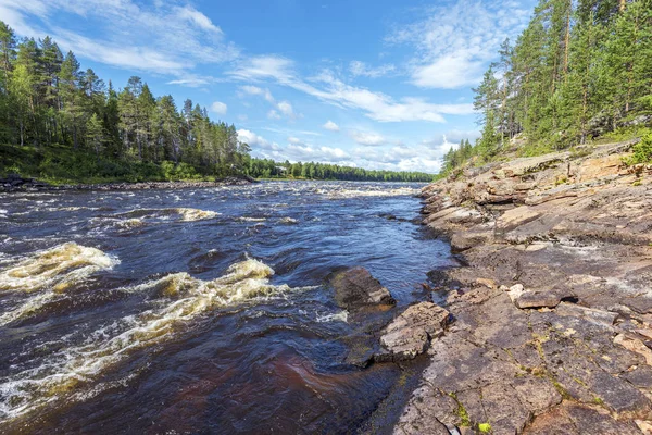 Ounasjoki Molkojoki nehrinin suyu. — Stok fotoğraf