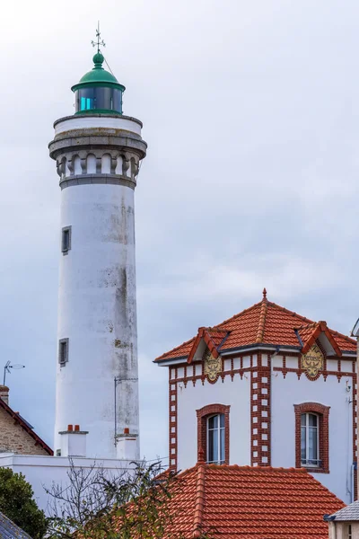 Faro de Port-Maria en la ciudad de Quiberon, Bretaña . — Foto de Stock