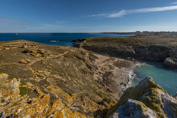 La vue sur le littoral de l'île Hoedic depuis le Cap du Vieux Chat — Photo