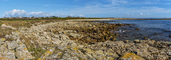 Вид на остров Эдик с мыса Касперакис
 