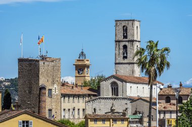 Katedral Notre Dame de Puy De Grasse Fragonard p 'tan izleniyor.