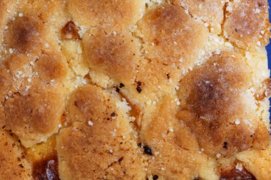 Bir tereyağı pasta yüzeyinde