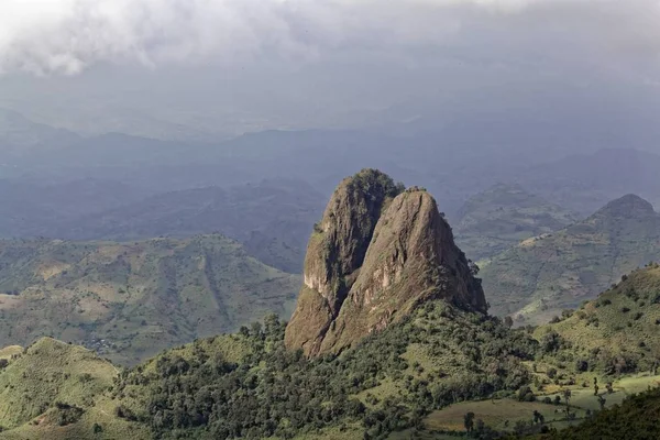 Landschap met wolken in het Simien gebergte in Ethiopië. — Stockfoto