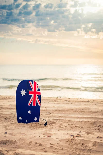 Tabla de surf con bandera australiana —  Fotos de Stock