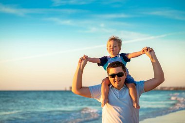 Baba ve oğul Paketle