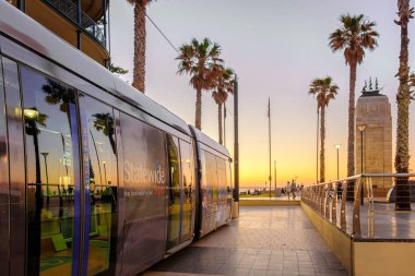Glenelg Moseley Meydanı tramvay