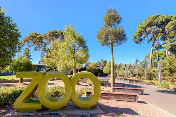 Adelaide Hayvanat Bahçesi ön girişi, Güney Avustralya
