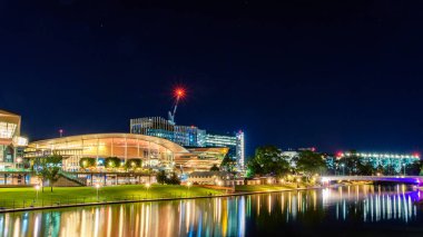 Adelaide gece şehir manzarası