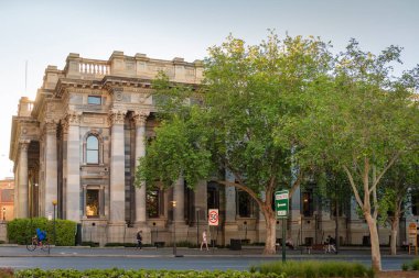 Eski Parlamento Binası