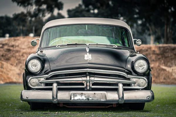 Adelaide Ausztrália Március 2015 1954 Dodge Coronet Custom Parkolt Udvaron — Stock Fotó