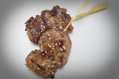 odak Tay gıda üzerinde domuz eti ızgara