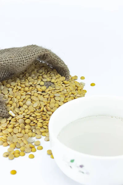 Soya sütü ve soya pelet